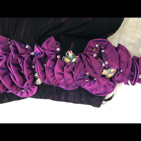 Couture Formal gown - Picture 9 of 9